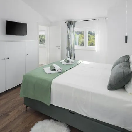 3 Bedroom Gorgeous In