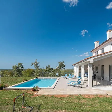 Holiday home 3 Bedroom Gorgeous In