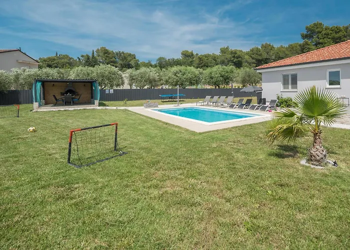 بيت للعطل 3 Bedroom Gorgeous In *